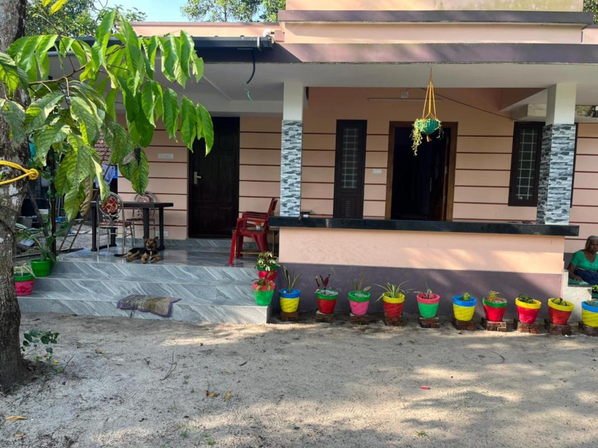 Marari Kallyani Beach Homestay Марарикулам Екстериор снимка